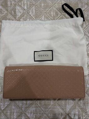Gucci Blush Patent Leather Continental Clutch